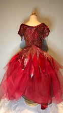Load image into Gallery viewer, Queen of Hearts